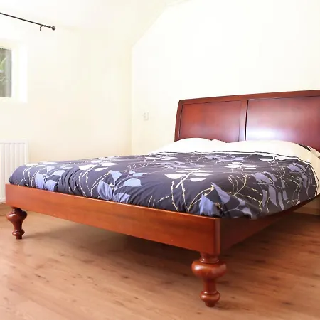 Cozy Farmhouse In With Forest Nearby בית נופש לוכם